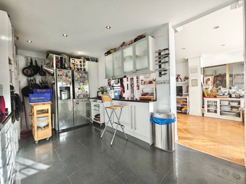 Foto 6f0549ed-8ba4-485c-b6a5-fc0f2ec32a03. Xalet amb calefacció aparcament a Palomas Madrid