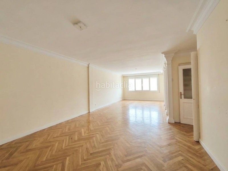 Foto bf27d4ca-273d-40f2-a923-cda8bc7b126d. Xalet amb calefacció aparcament a Palomas Madrid