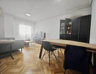 Rent Flat in Trafalgar. Piso en alquiler en madrid madrid