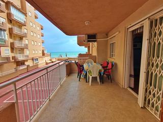 Apartament  Passeig marítim del mediterrani. Apartamento 1º linea de playa