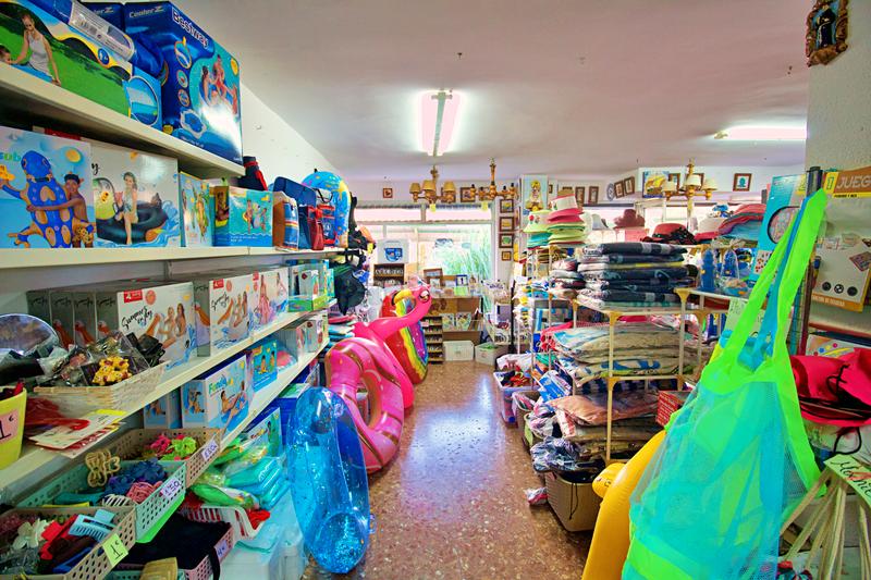 Foto c860727b-2ebc-403f-9275-3e32e01ab3e8. Local commercial dans avenida columbretes 18 dans Playa de la Concha Oropesa del Mar