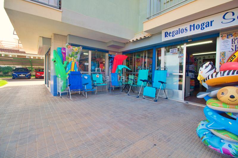 Foto d0b3824c-d66d-4e9a-bce2-94538b02eb49. Local commercial dans avenida columbretes 18 dans Playa de la Concha Oropesa del Mar