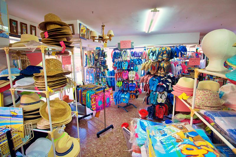 Foto dbb4b830-2bb2-468d-bed8-8cde0b3568f2. Local commercial dans avenida columbretes 18 dans Playa de la Concha Oropesa del Mar