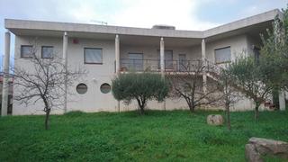 Casa  Carrer santiago rusiñol. Casa de 300m2 amb magatzem de 302m2 mes i parcela de 1000m2