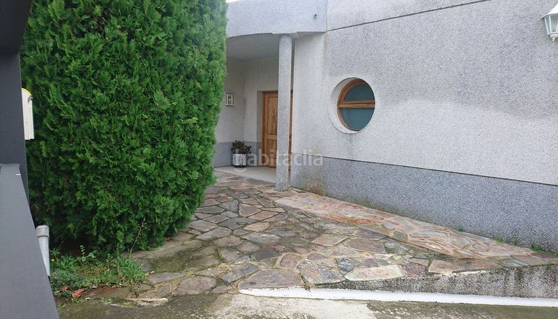 Foto f1c9f9d9-1dba-4e59-b4bf-a349d8ef2829. Casa amb xemeneia calefacció aparcament a Hostalric