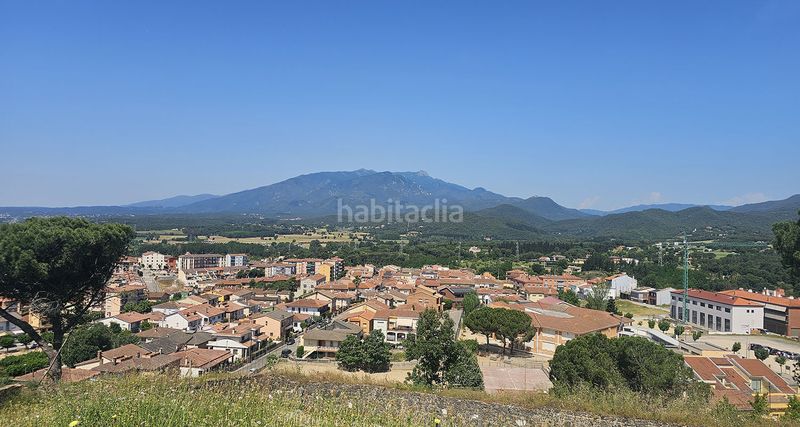 Foto 013eade2-a794-4190-9e11-d3b969fbd21d. Casa adossada amb calefacció aparcament a Hostalric