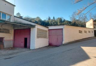 Miete Fabrikhalle in Arbúcies. Nave industrial de 400m2 con gran almacén en arbucies