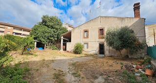Masia a Breda. Casa de 317m2 amb parcel.la de 585m2 al poble de breda