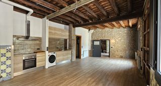 Miete Loft in Sant Celoni. Lloguer temporal d'estudi loft de 60m2 semi equipat.