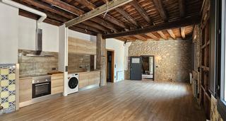Alquiler Loft en Sant Celoni. Loft de 60m2 un bany amb dutxa arran de terra