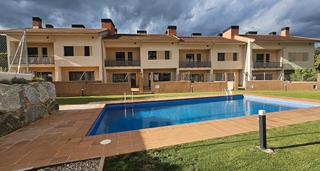 Casa adossada a Arbúcies. Casas adosades seminoves a la zona dels esports