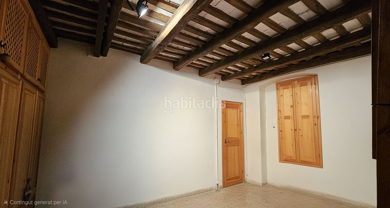 Foto be83264d-7aaa-444f-966b-1ab436aa24a8. Masia amb xemeneia calefacció aparcament a Sant Celoni