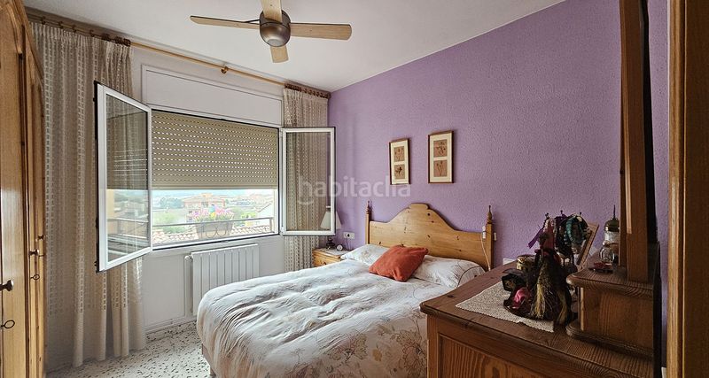 Foto f8b2ee2b-0a60-49af-b87d-80a560f80ed4. Casa adossada amb xemeneia calefacció aparcament a Hostalric