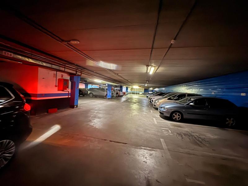 Foto 0ee46c05-e6bd-4859-a330-813fe5c1dc70. Parking coche en Centro Móstoles