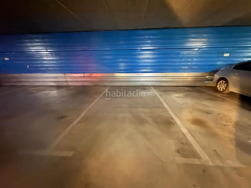 Foto c1865d59-5d6f-4c34-a4f3-000fec8a8ddb. Parking coche en Centro Móstoles