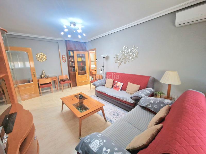 Foto ddc5f5b8-b84b-4b31-8063-70f6cee458f1. Flat with heating in Centro Móstoles