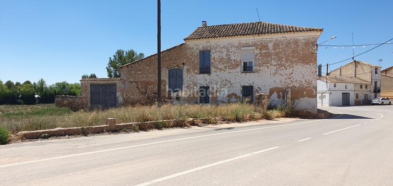 Foto 6094ea6d-aa05-40f8-8fde-9050bdf4c327. Masía en plaza marín lázaro du 11 en Requena