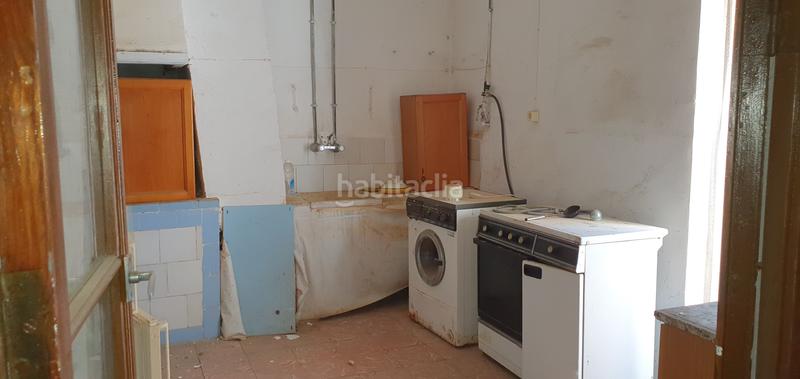 Foto 920f517d-76ee-40ec-bfca-3873d9643956. Masía en plaza marín lázaro du 11 en Requena