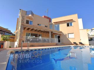 Maison  N/a. Villa con piscina independiente en cabo de palos