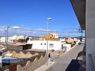 Casa adossada  N/a. Adosado esquina 4 dormitorios con cochera y terraza los nietos