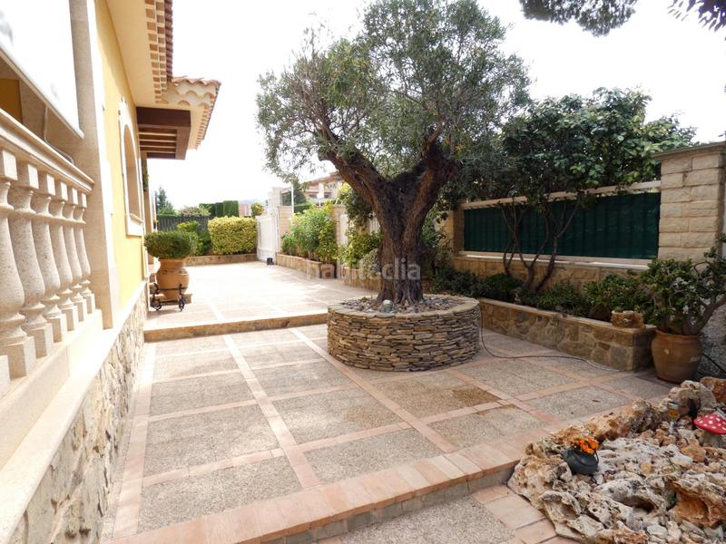 Foto 4c9c9148-c3df-4a00-bcc9-f336e36c8e71. Chalet  independiente en venta residencia duver en Petrer