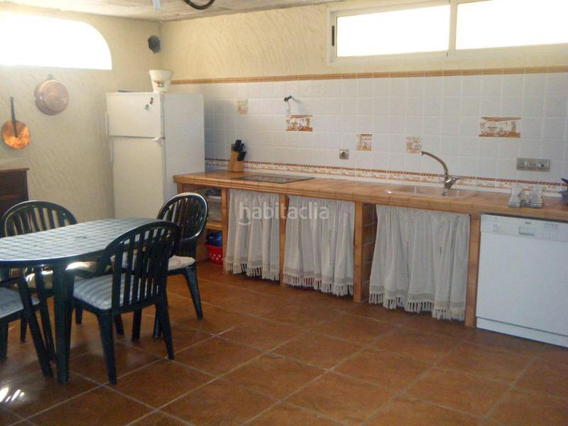 Foto b7e5acfb-d82c-465f-aa5d-9781742da61c. Chalet  independiente en venta residencia duver en Petrer