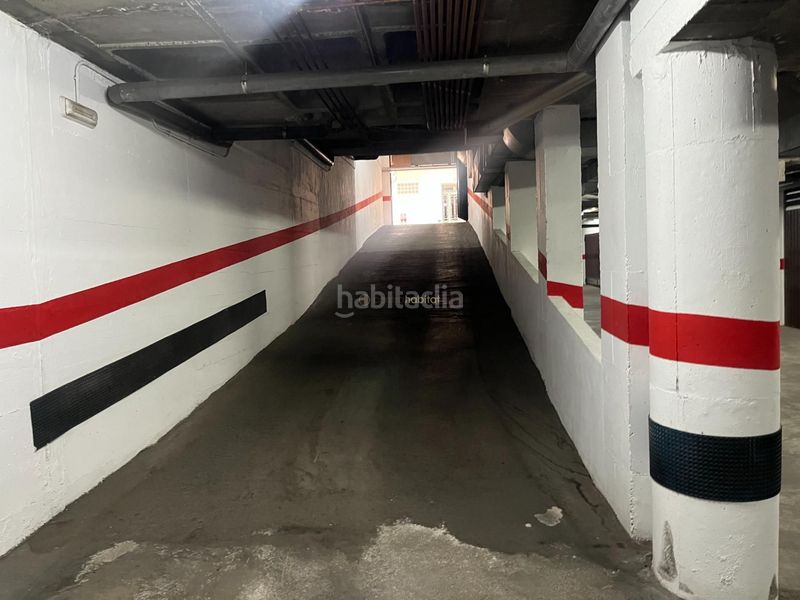 Foto 7e758a3e-3f34-435d-8256-21a02bfe1bf2. Parking coche plaza de garaje cerrada cl nueva esquina cl antonio maura en Elda