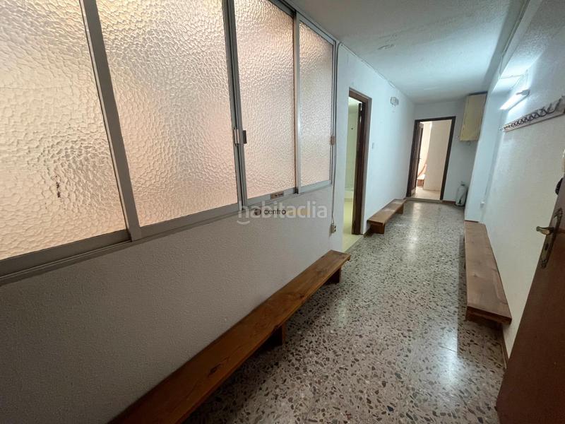 Foto 6b50aeec-899a-4487-a21f-f240e4506be7. Locale commerciale in Plaza de Toros-Avenida Chapí-Trinquete Elda