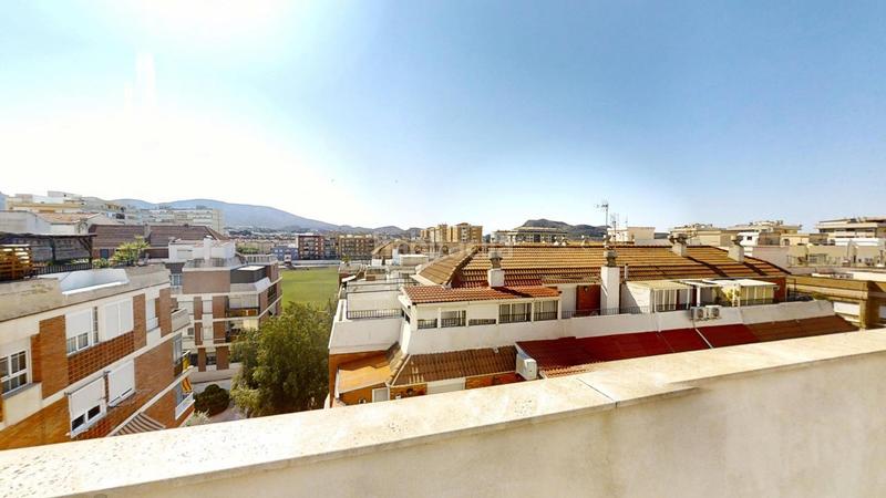 Foto 4c6d10e4-c698-41d1-9a49-bbcbd4b97039. Àtic amb calefacció aparcament a Las Trescientas-San Francisco-Ciudad Vergel Elda