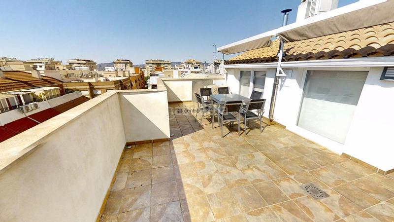 Foto 530dff48-0244-4b76-aee0-0b12a0bf933b. Àtic amb calefacció aparcament a Las Trescientas-San Francisco-Ciudad Vergel Elda