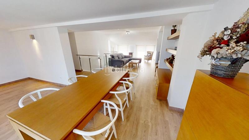 Foto d199d80a-5061-40f5-bcac-8ab0857a5277. Àtic amb calefacció aparcament a Las Trescientas-San Francisco-Ciudad Vergel Elda