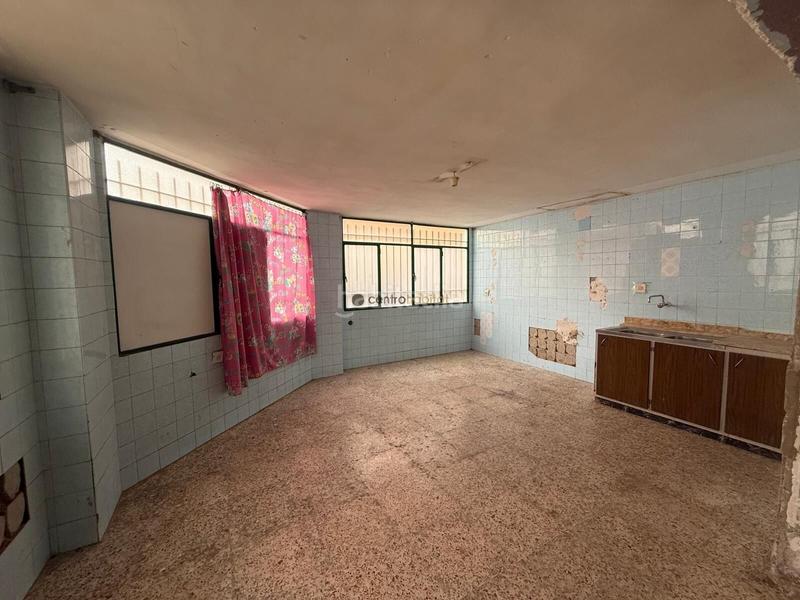 Foto e42c6887-eb95-412b-9fa1-a3baf122e2ac. Business premise in Plaza de Toros-Avenida Chapí-Trinquete Elda