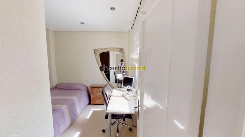 Foto aa186506-44f2-4e62-8e5e-2284839daf1e. Alquiler ático atico en planta zona marina española un verdadero placer vivir en esta vivienda en Elda