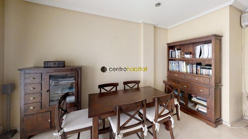 Foto e04593de-58a7-44b8-b508-3d60795c6898. Alquiler ático atico en planta zona marina española un verdadero placer vivir en esta vivienda en Elda