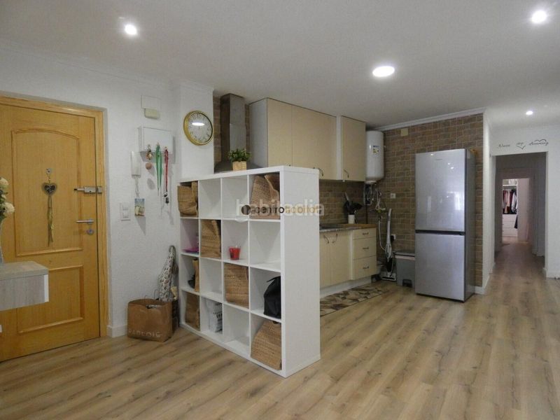 Foto 50ba2946-7d5b-4fc3-aba8-a675d5833e14. Rent flat in Plaza de Toros-Avenida Chapí-Trinquete Elda