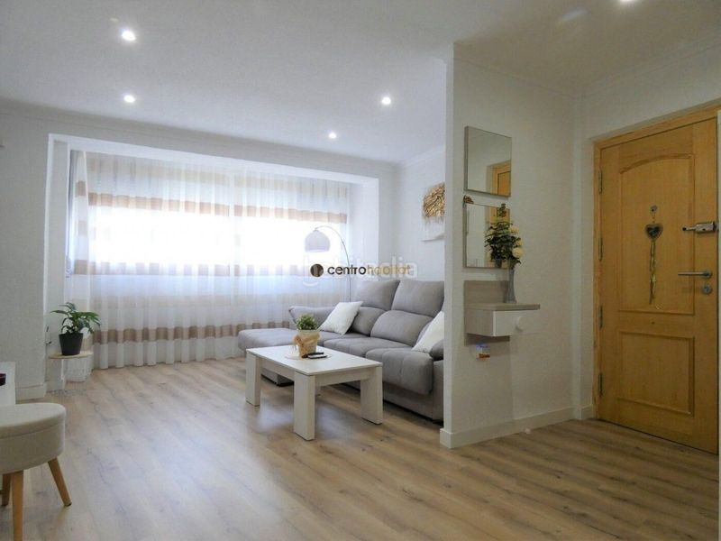 Foto 8f3cf24b-8d72-47fd-b812-8954941cfd59. Rent flat in Plaza de Toros-Avenida Chapí-Trinquete Elda