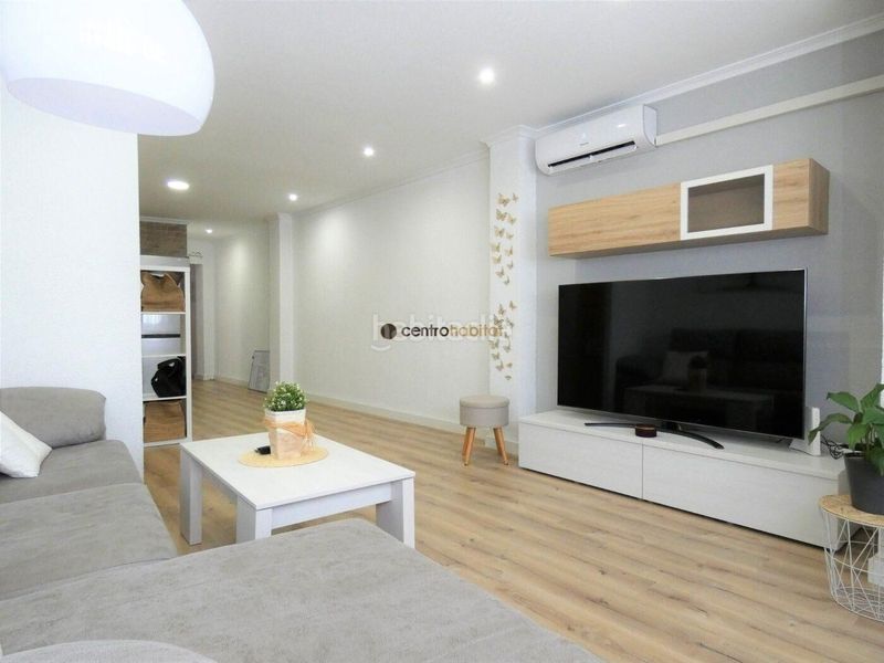 Foto eccd4feb-5042-4aff-b777-062a9bfd4c43. Rent flat in Plaza de Toros-Avenida Chapí-Trinquete Elda