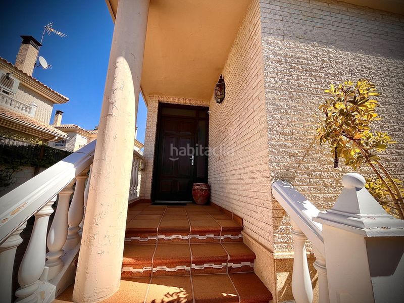 Foto 7338e8d4-178e-4c83-8fee-35722521d32a. Xalet amb piscina a Petrer