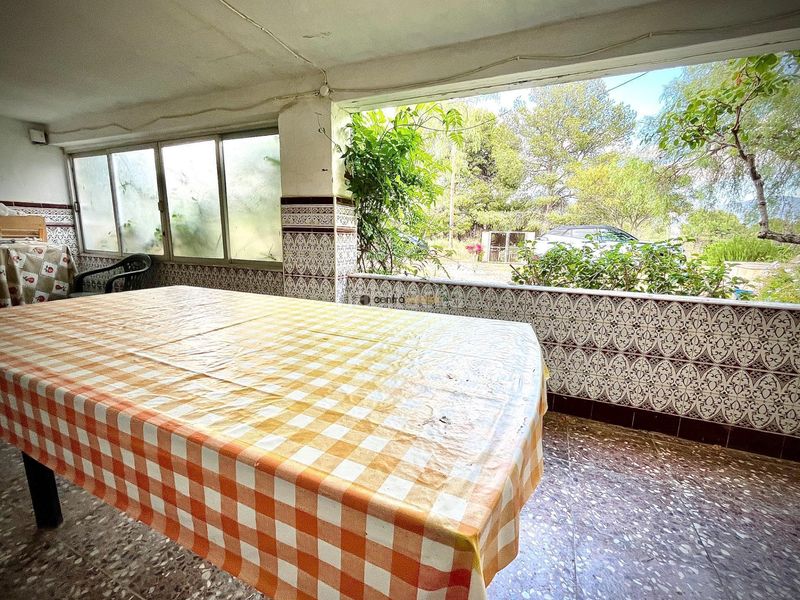 Foto 4ba65ea4-39ed-4657-8afe-0fa25bb165be. Casa amb piscina a San Crispín-Huerta Nueva-Estación Elda