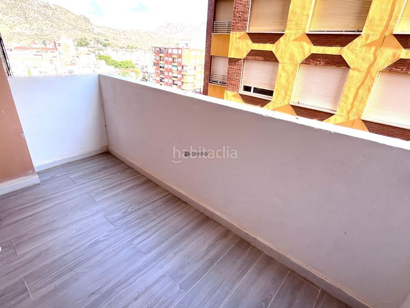 Foto 8085cbed-79fc-4920-aaa2-badfe5a0547e. Rent flat in Plaza de Toros-Avenida Chapí-Trinquete Elda