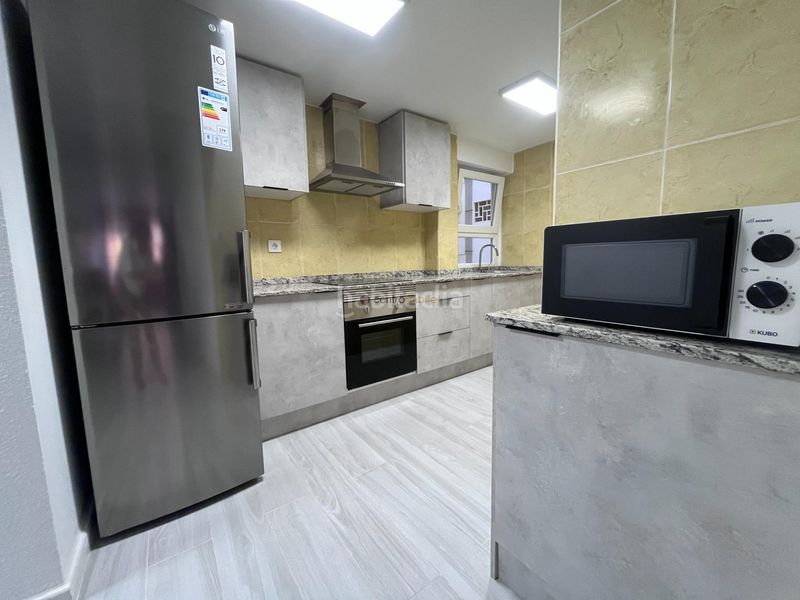 Foto b524d6d7-2fbd-44a5-b513-fc6c65425161. Rent flat in Plaza de Toros-Avenida Chapí-Trinquete Elda