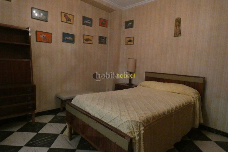 Foto 46a4ab28-4cfe-4f25-860c-229e68bc09f2. Casa a Plaza Castelar - Mercado Central Elda