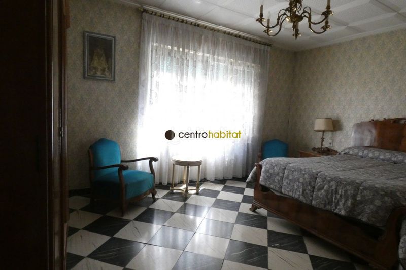 Foto 74a54a46-1d96-4501-bc08-742af4586716. Casa a Plaza Castelar - Mercado Central Elda