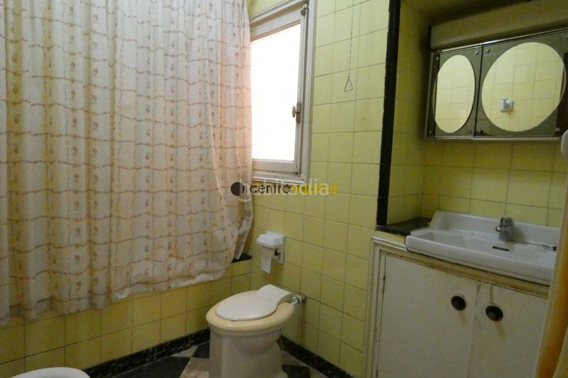 Foto 8aa2d90c-d5ff-4750-b803-b65196946037. Casa a Plaza Castelar - Mercado Central Elda