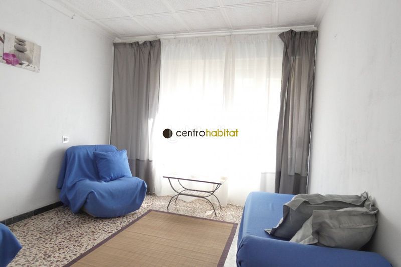 Foto b6f06963-cdb2-45e6-8b24-5dc495c5b243. Casa a Plaza Castelar - Mercado Central Elda