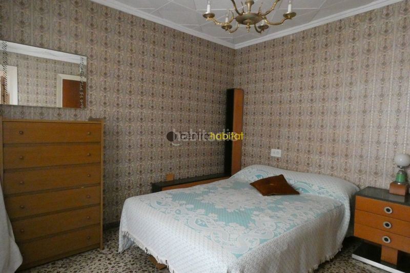Foto d8803ce0-32ae-4b6e-adb4-22a994692bf8. Casa a Plaza Castelar - Mercado Central Elda