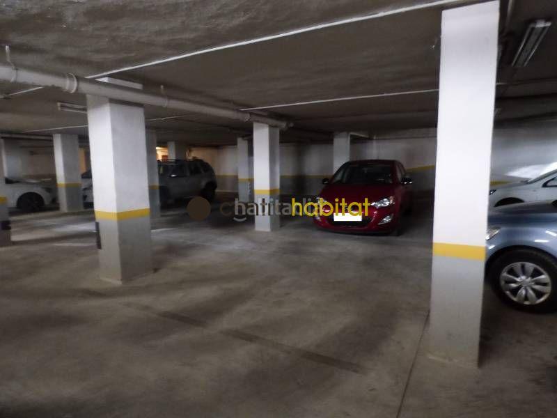 Foto 3038792f-48de-452e-a71f-41862ac9200e. Autoparkplatz in Plaza Castelar - Mercado Central Elda
