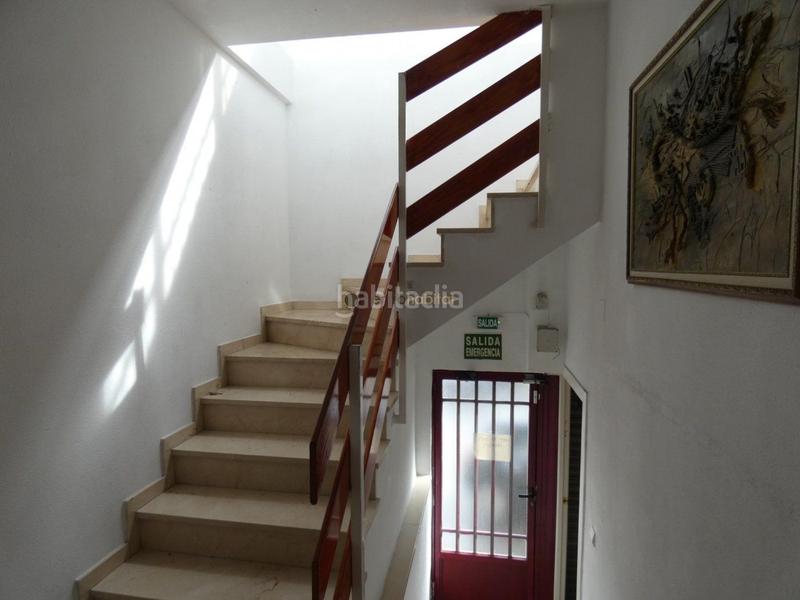 Foto 42b29781-23c3-4685-aa57-1a3dbd98b831. Nau industrial a Petrer