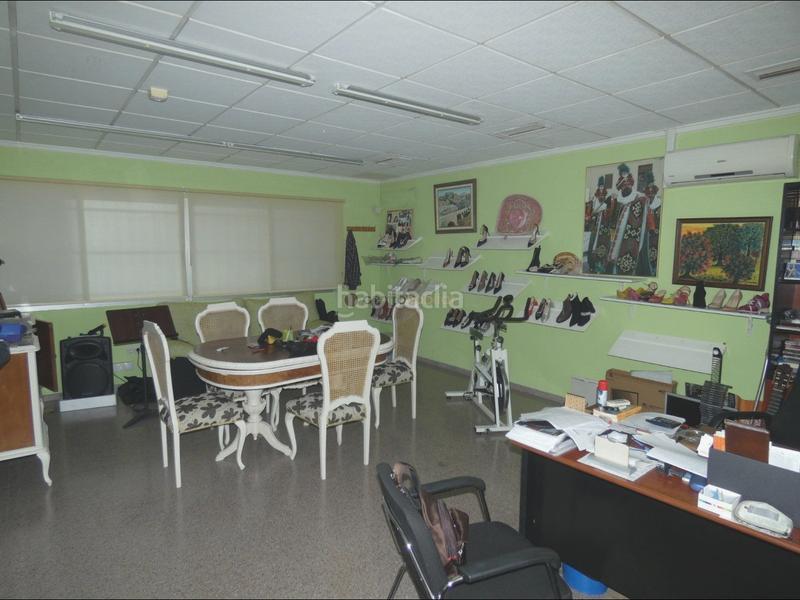 Foto 6010d84f-76e4-48e4-94c6-08afec04cd82. Nau industrial a Petrer