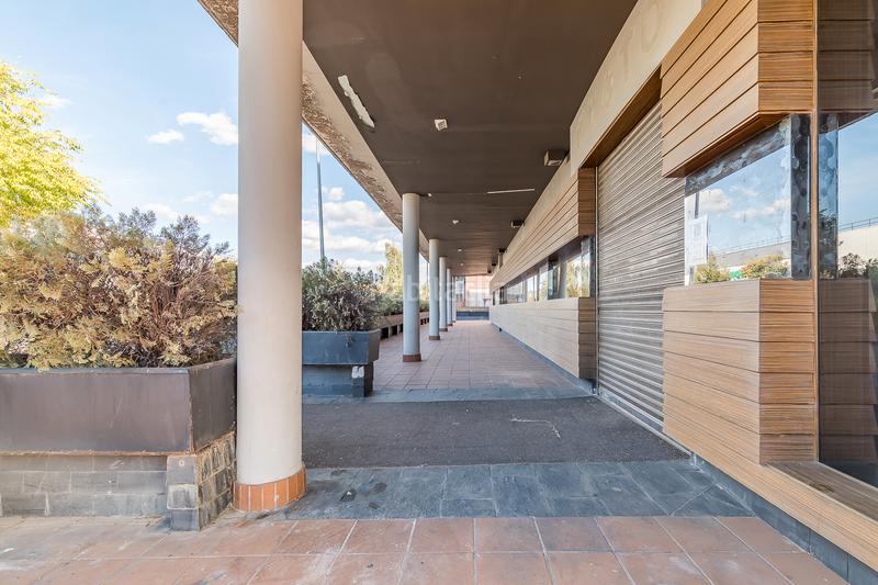 Foto a7d531d7-2c84-40f8-a50f-763f674258f8. Location local commercial dans Los Negrales Collado Villalba